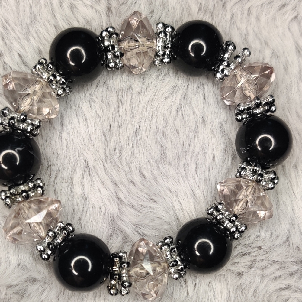 Black beaded stretch Bracelet